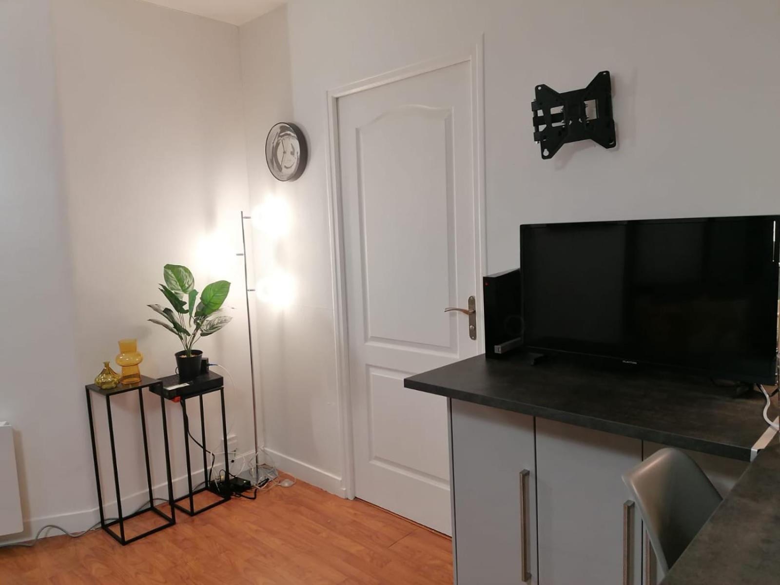 Modern Home Proche De Disneyland Et Paris شو سور مارن المظهر الخارجي الصورة